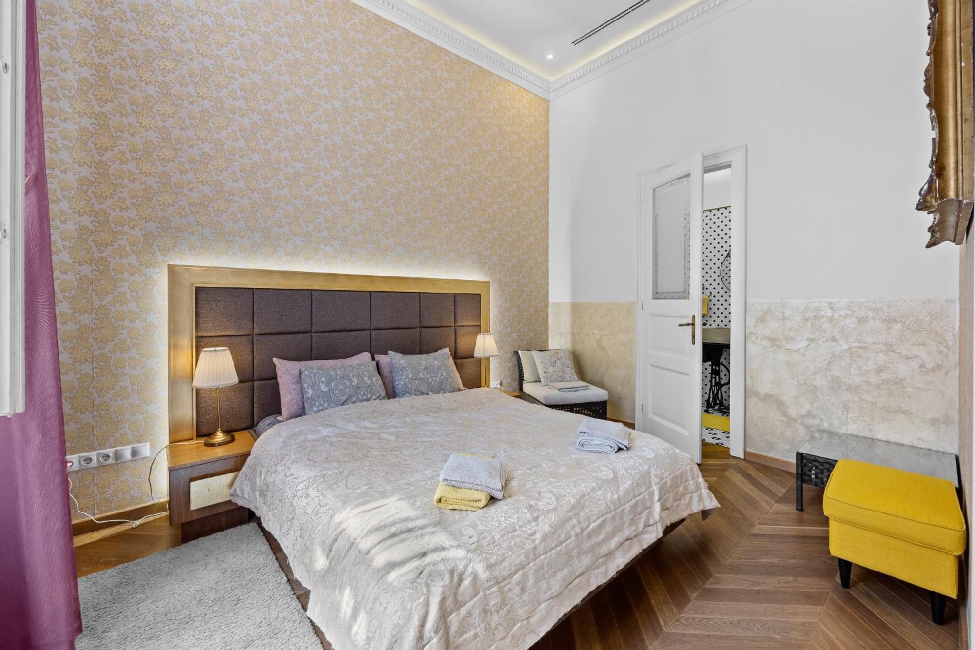 Count Zrinyi Basilica Luxurious Residence Budapest Eksteriør billede