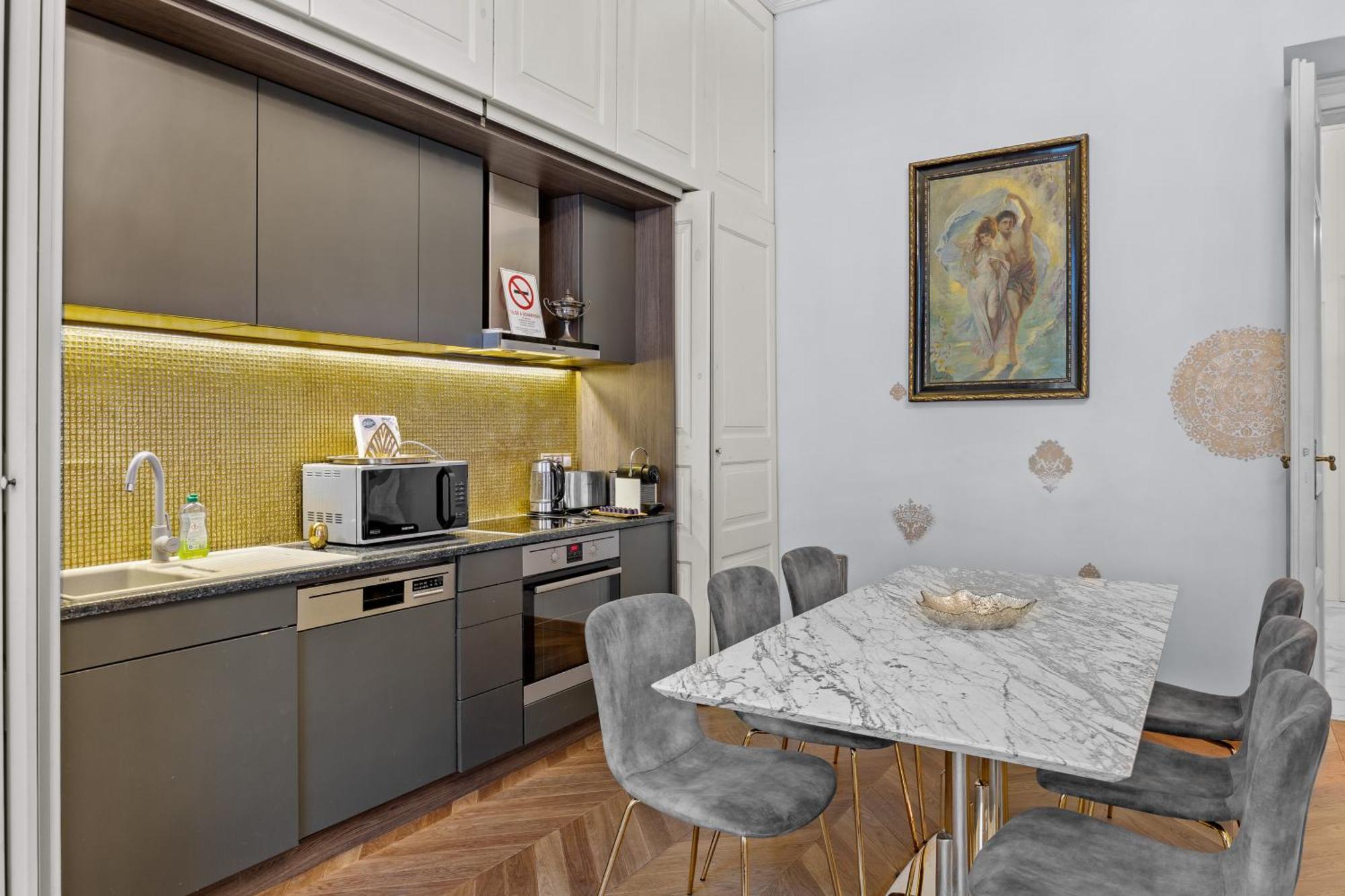 Count Zrinyi Basilica Luxurious Residence Budapest Eksteriør billede